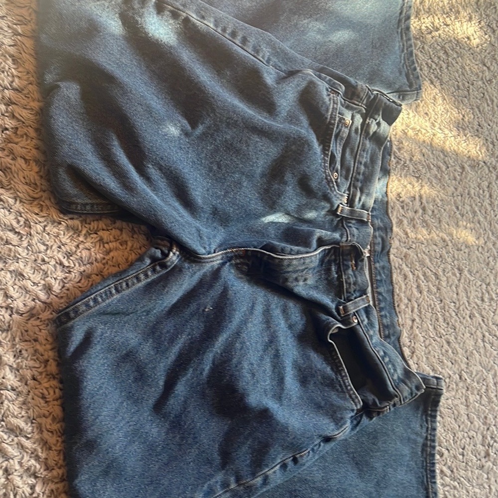 38 men’s jeans